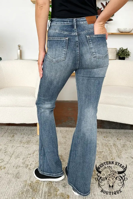 18dd52f0-a774-434a-b6e2-74fd127460e9-Max