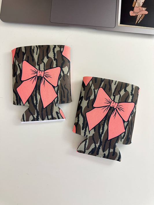Camo & Bows Koozie