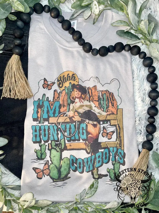 I’m Hunting Cowboys Tee Silver / S